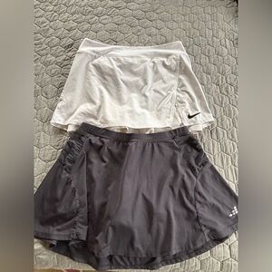Nike Dri-FIT Skort Size S & BCG Grey Skort Size S